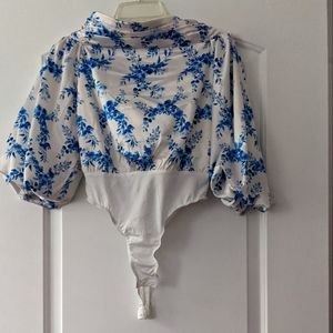 Lorna Luxe In the Style Blue White Off Shoulder Puff Sleeve Bodysuit Size 4